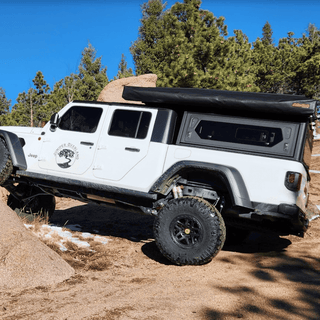 Hardtop Jeep Gladiator JT 2019+ | Alu-Cab Contour | Aluminium Schwarz Alu-Cab Xperts4x4